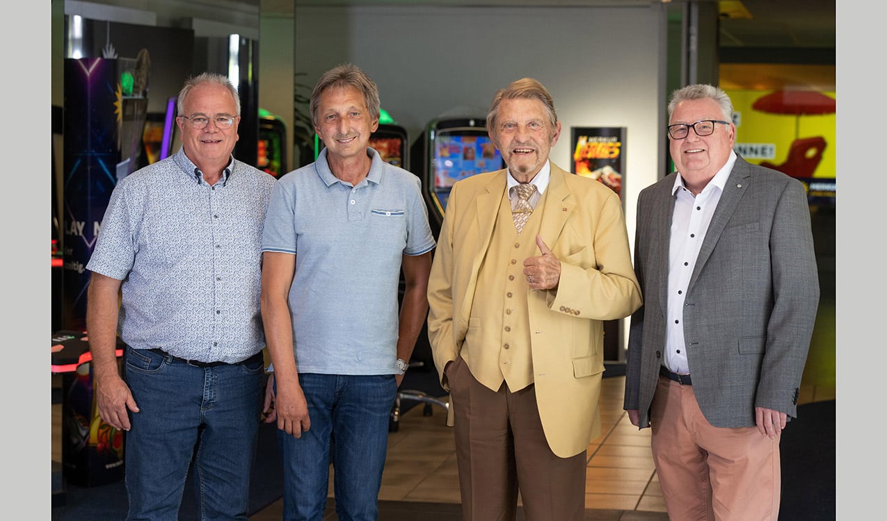 Gauselmann Ehrt Jubilare Für Unternehmenstreue - Games & Business