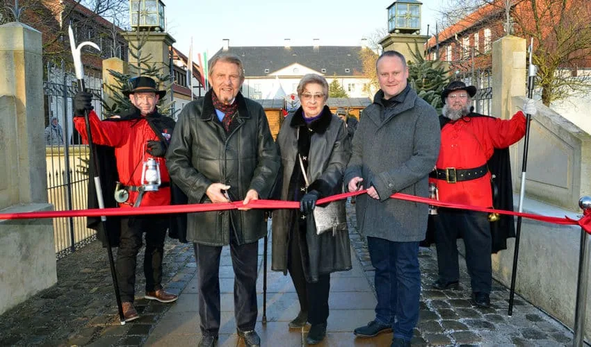 Paul Gauselmann Weihnachtsmarkt Schloss Benkhausen Winterliches Schlossvergnügen
