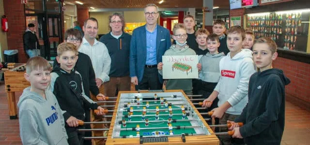 Tischkicker IGS Helpsen Paul und Karin Gauselmann Stiftung Spende