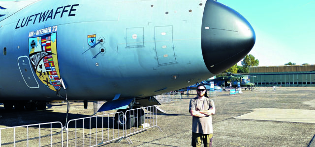 In seiner Freizeit ist der Jungunternehmer Stefan Schmitz als sogenannter "Planespotter" unterwegs, um Flugzeuge zu fotografieren. © privat