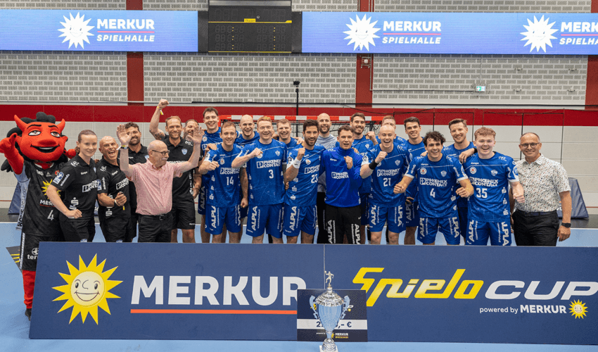 Spiele-Cup 2025: Der TBV Lemgo Lippe freute sich über den dritten Sieg in Folge beim Turnier. © Oliver Krato