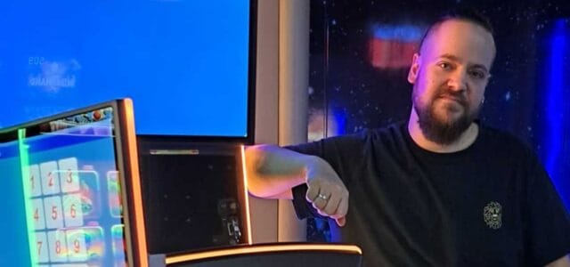 Löwen Play Eric Schmitt