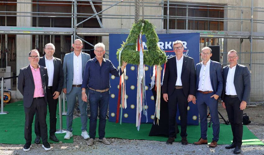 Merkur Richtfest Betriebsrestaurant